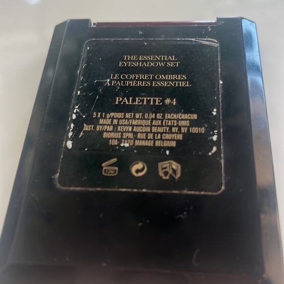 Kevin Aucoin the essentials eyeshadow palette. - Picture 3 of 3